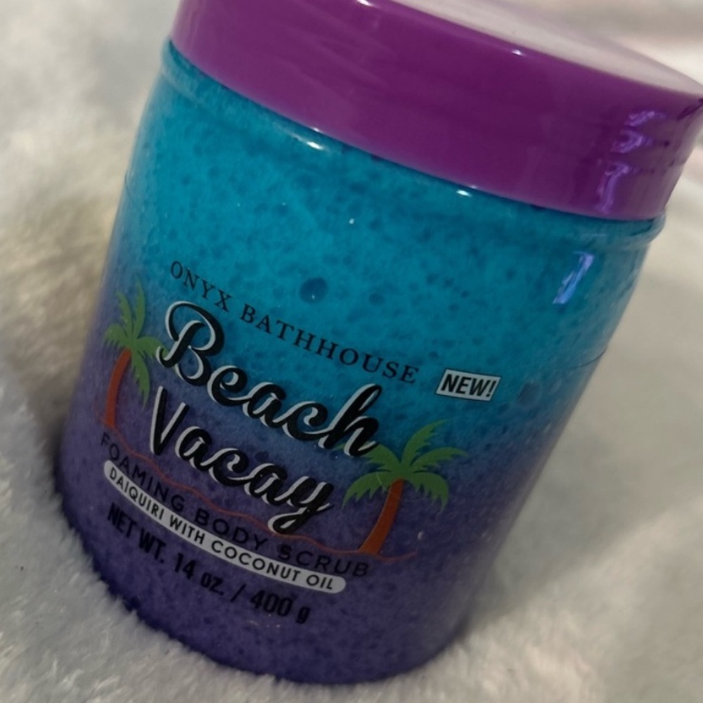 Onyx Bathhouse Beach Vacay Foaming Body Scrub Daiquiri with Coconut Oil